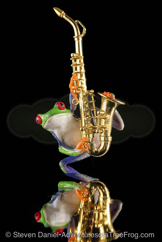 Frog & Sax